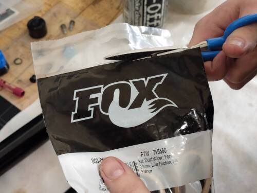 Nové pěnové kroužky ze servisního kitu